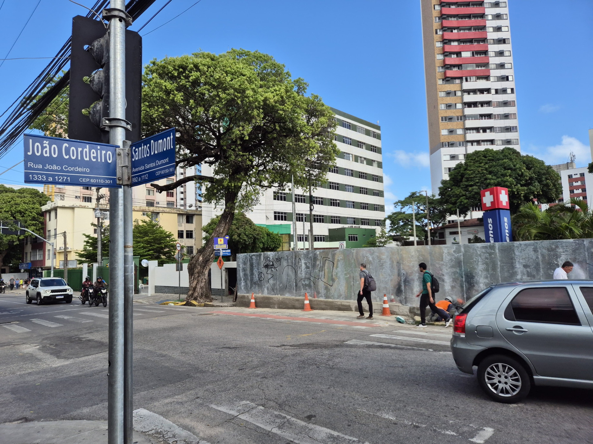 Obras do Metrofor na rua João Cordeiro, na Aldeota, devem durar dois anos (Foto: FCO FONTENELE)