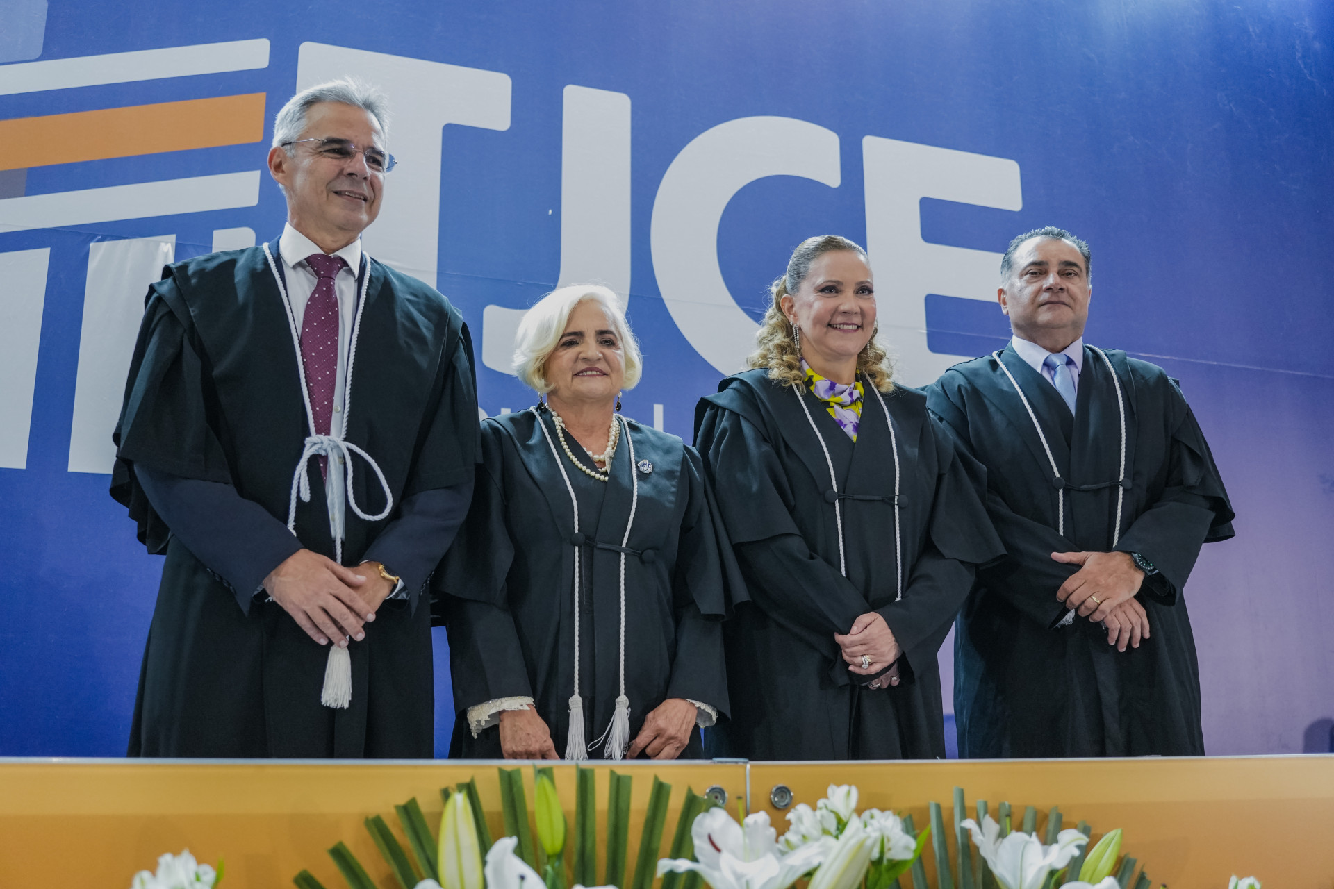 ￼POSSE de Heráclito Vieira como presidente e demais dirigentes do TJCE (Foto: FERNANDA BARROS)