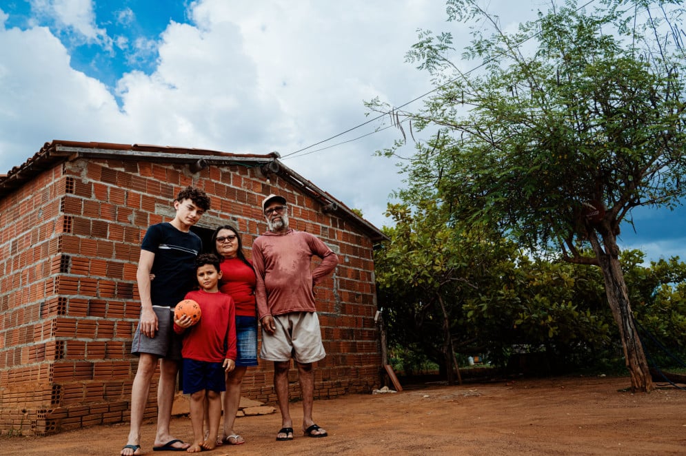 Família vive do que produz e o que sobra é vendido nas feiras agroecológicas organizadas pelo acampamento Zé Maria do Tomé(Foto: JÚLIO CAESAR)