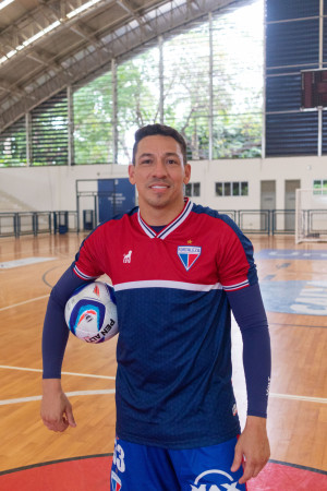 Rômulo Alves Nobre é fixo do Fortaleza Futsal e tem dupla nacionalidade(Foto: Lorena Louise/Especial para O POVO)