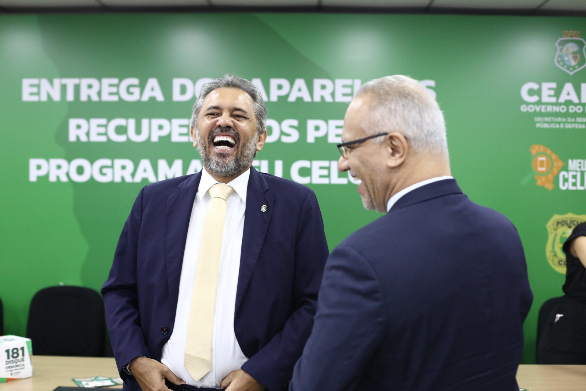 Governador Elmano de Freitas e o secretário de Segurança Pública, Roberto Sá (Foto: FÁBIO LIMA)