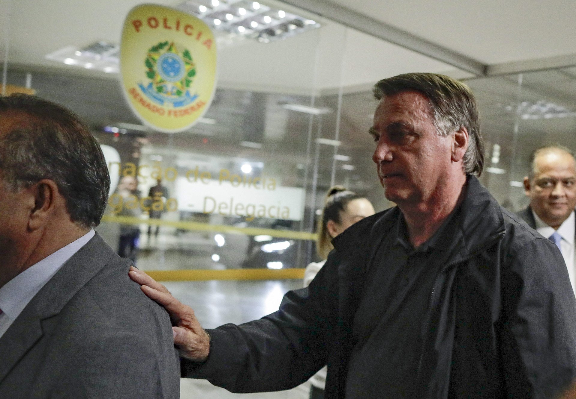 ￼ANTES de ser denunciado, Bolsonaro participou de encontro com lideranças no Senado (Foto: SERGIO LIMA/AFP)