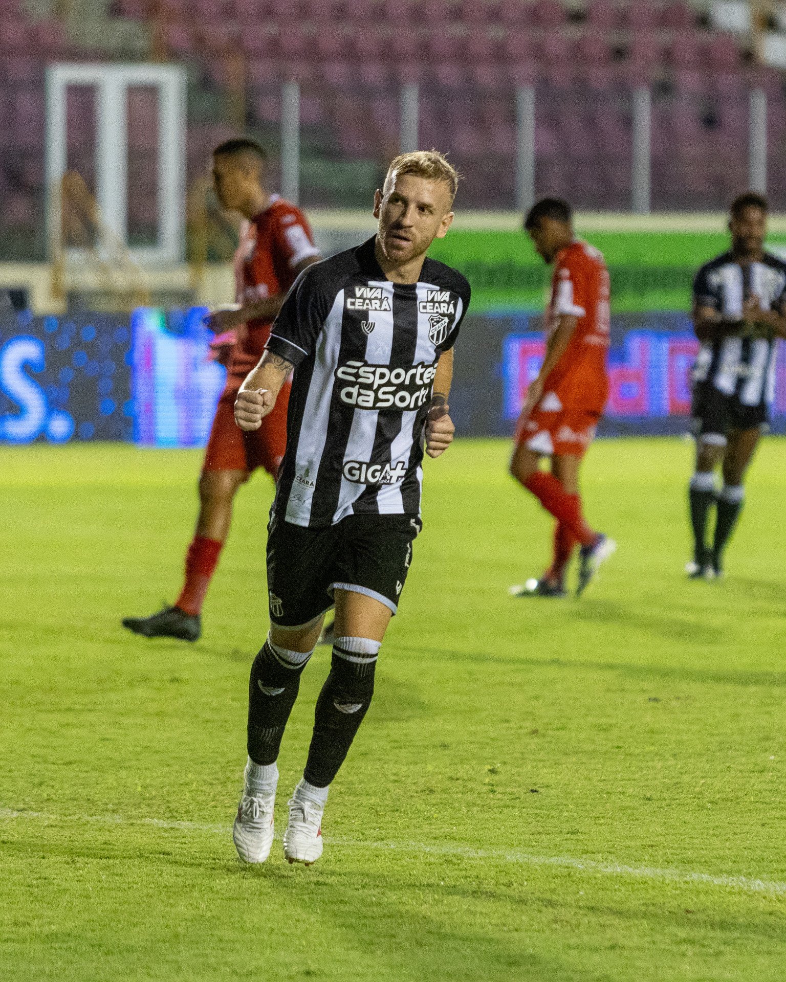 Pedro Henrique abriu o placar para o Ceará
 (Foto: Felipe Santos / Ceará SC)