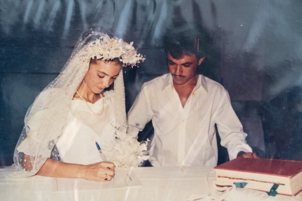 Lucinda e Zé Maria se conheceram em Tomé e casaram-se em 1989, quando mudaram-se para São Paulo em busca de melhores condições de vida(Foto: JÚLIO CAESAR)