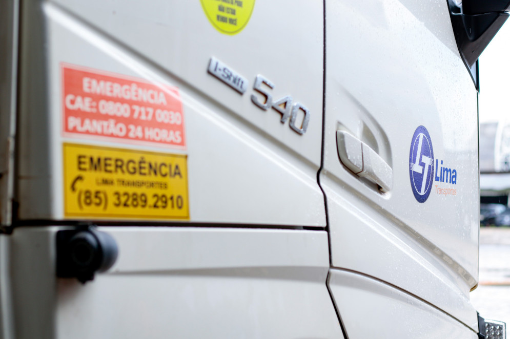 FORTALEZA, CEARÁ, BRASIL, 27-02-2025: Pedro Lima, da Lima Transportes investe em tecnologia para minimizar ao máximo o risco do trabalho com transporte de combustíveis para aumentar a segurança no transporte rodoviário. (Foto: Samuel Setubal/ O Povo)(Foto: Samuel Setubal)