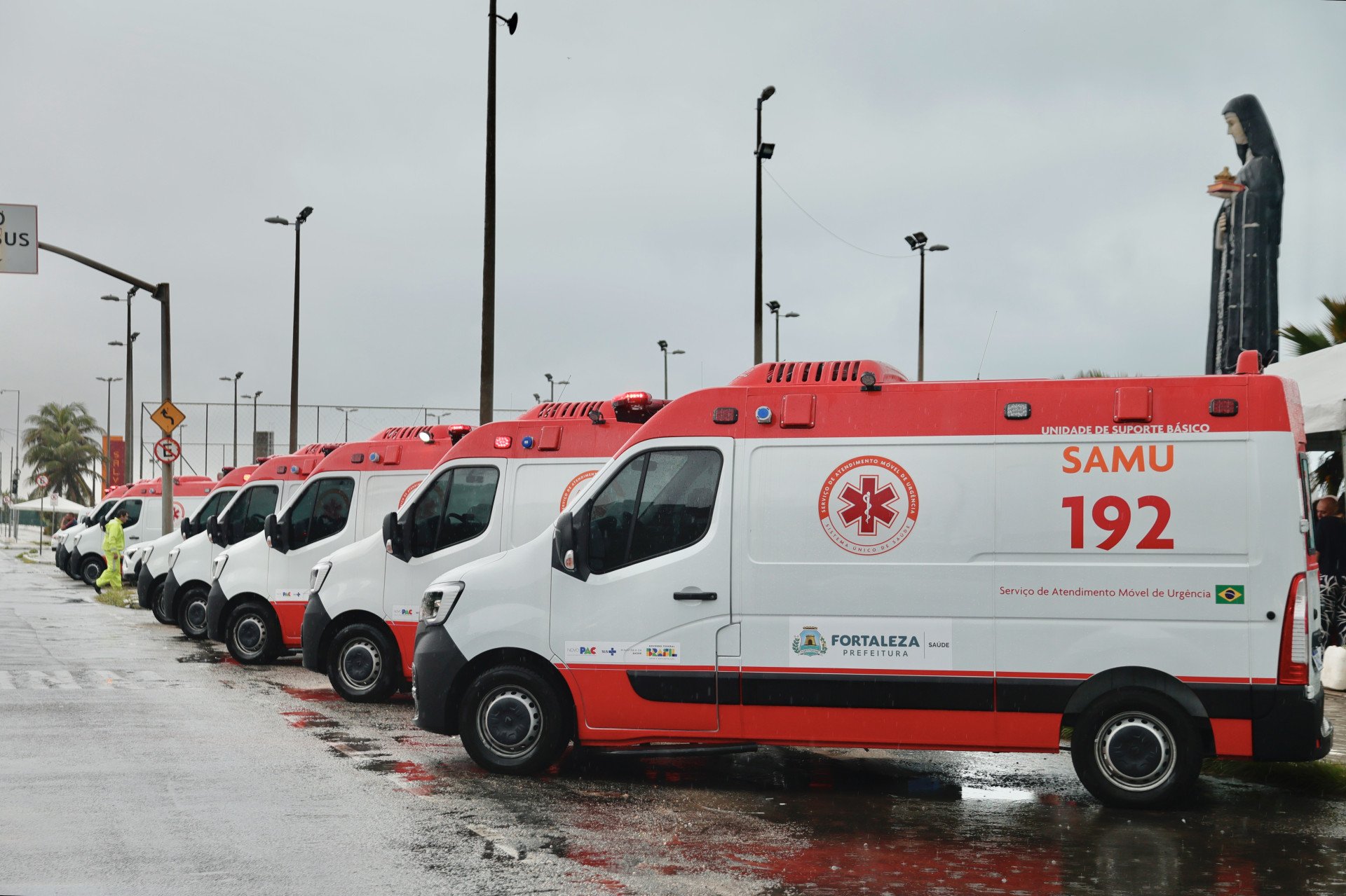 Três ambulâncias são de suporte avançado e outras sete são unidades de suporte básico (Foto: SMS/Reprodução)