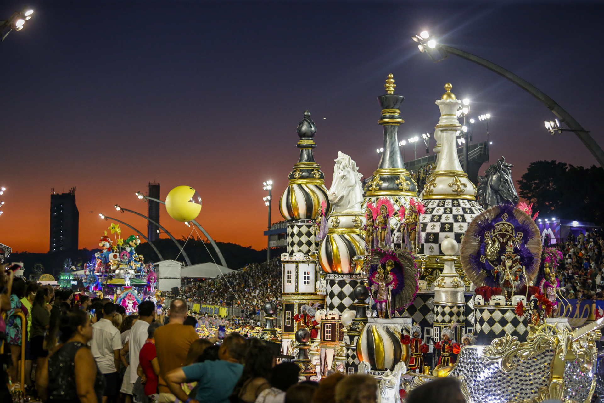 São Paulo (SP), 01/03/2025 - Carnaval 2025 - Sambódromo do Anhembi, desfile do Grupo Especial -Escola de Samba Rosas de Ouro. Foto Paulo Pinto/Agência Brasil (Foto: Paulo Pinto/Agência Brasil)