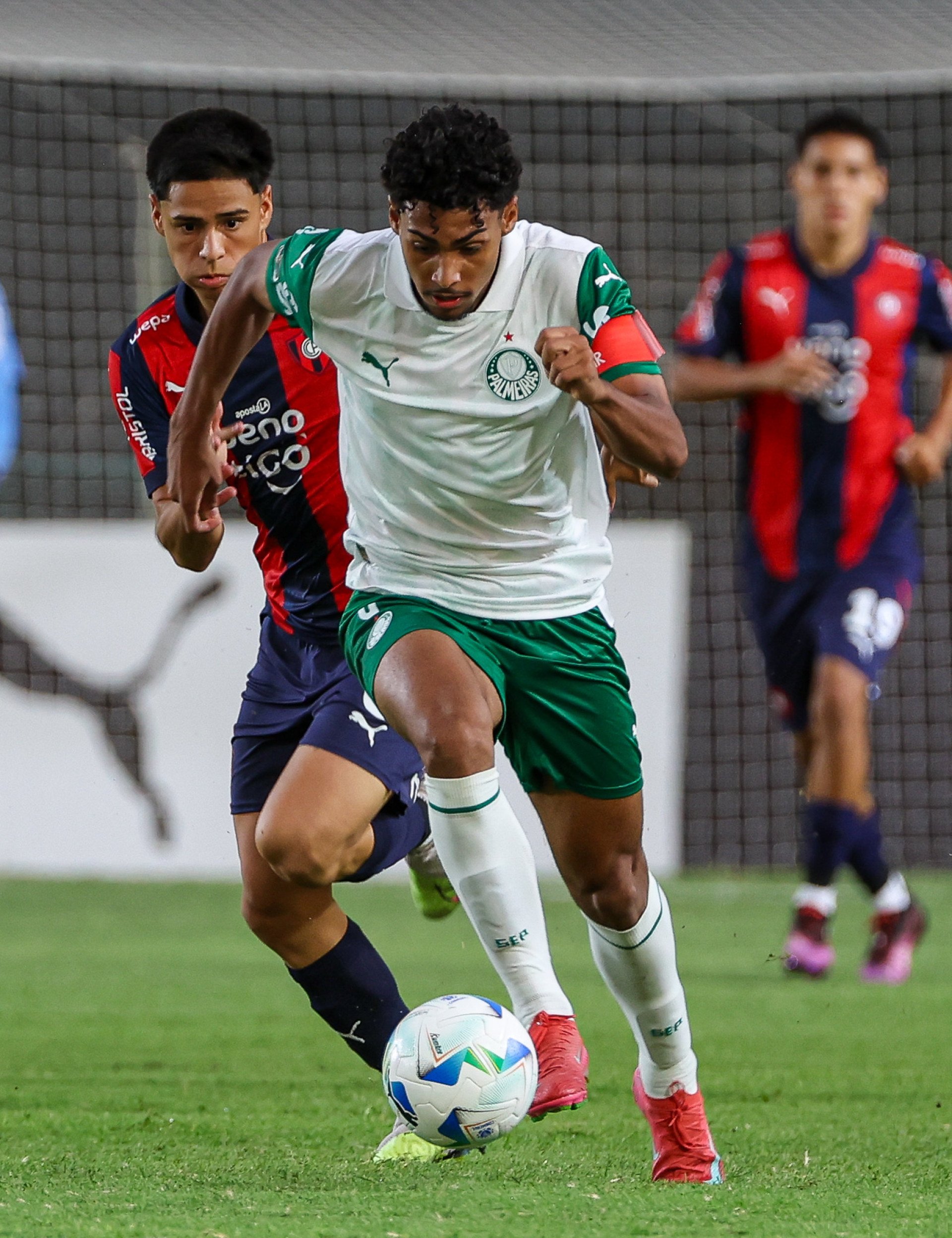 Luighi, do Palmeiras, foi alvo de racismo no Paraguai (Foto: FABIO MENOTTI/PALMEIRAS)