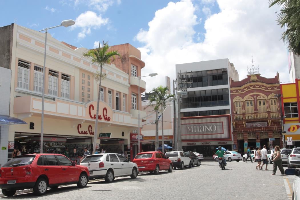  Caixa Econômica Federal lançou ontem uma linha de crédito imobiliário para incorporadoras com projetos de revitalização de prédios antigos (Foto: MAURI MELO)