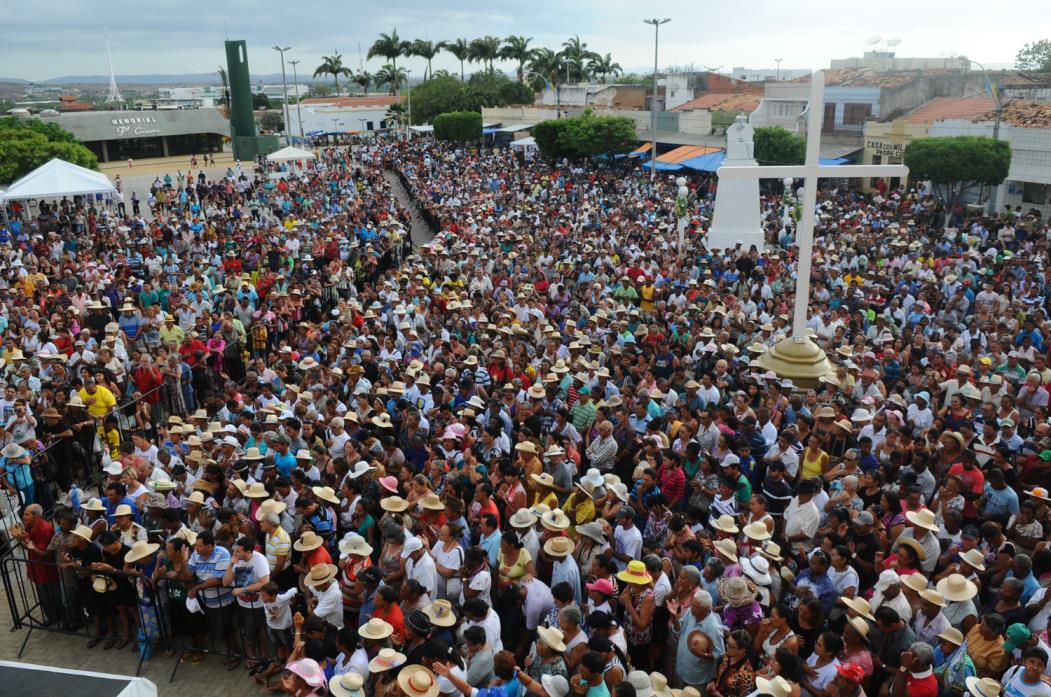 Romaria em Juazeiro do Norte: romeiros mantiveram a fé em Padre Cícero (Foto: DEIVYSON TEIXEIRA)