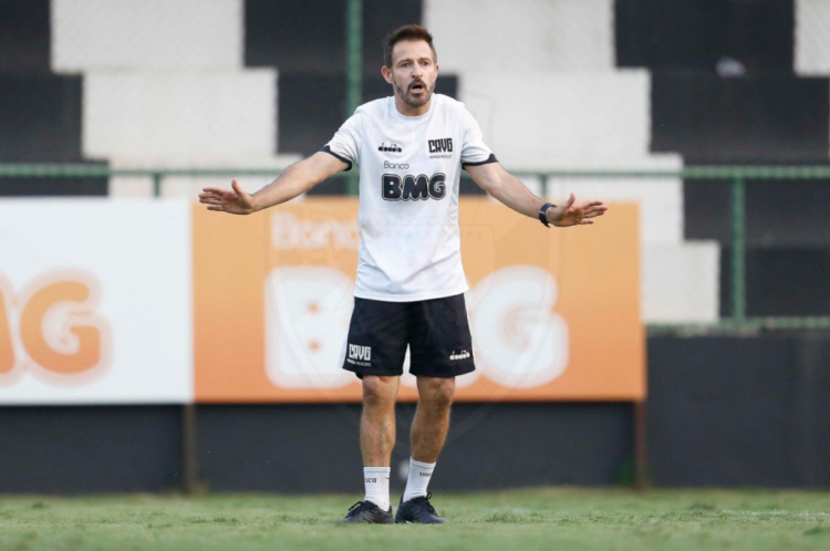 Ramon Menezes assumiu o comando técnico do Vasco no final de março deste ano.