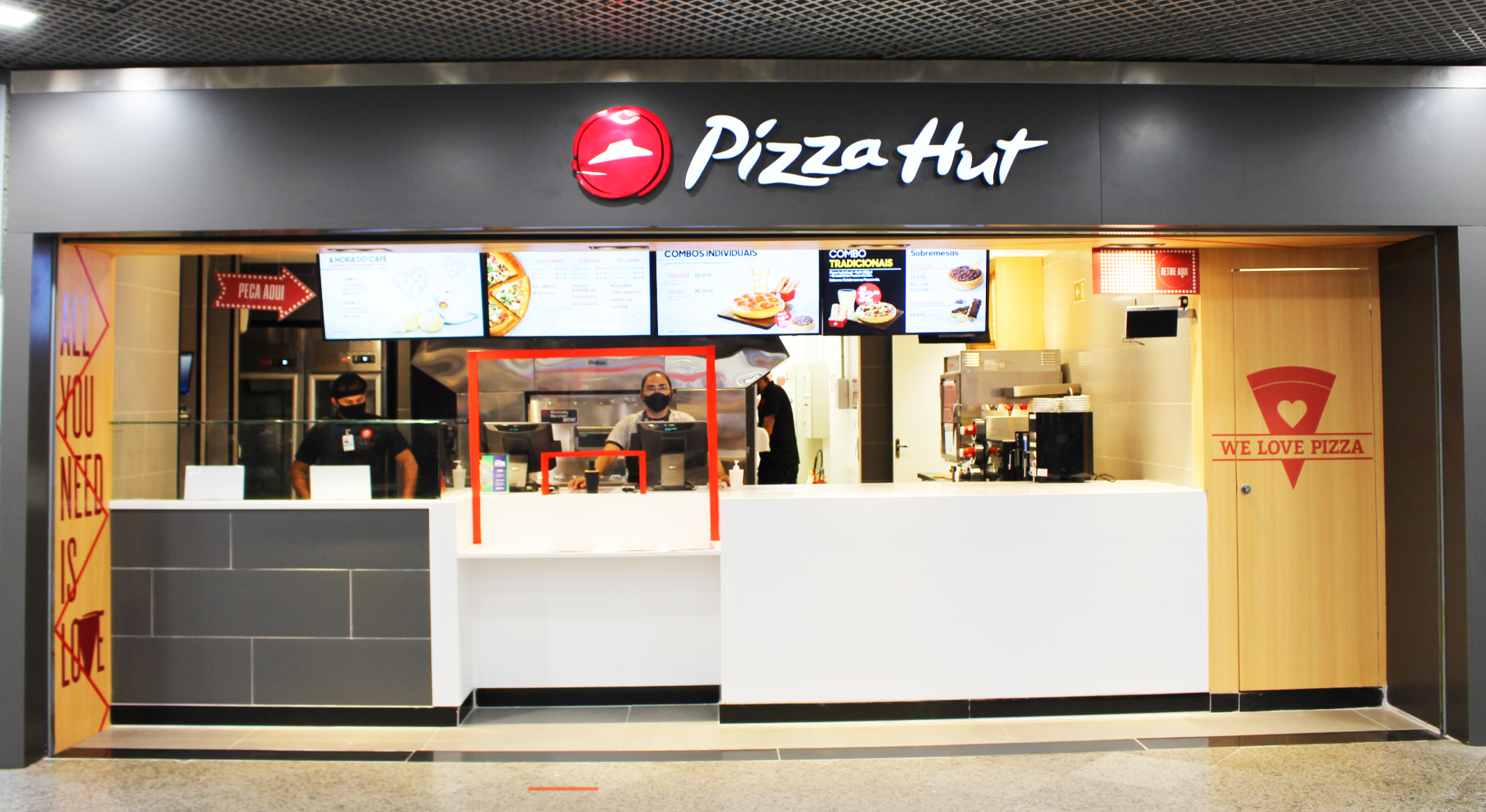 Aeroporto de Fortaleza inaugura Pizza Hut na praça de alimentação