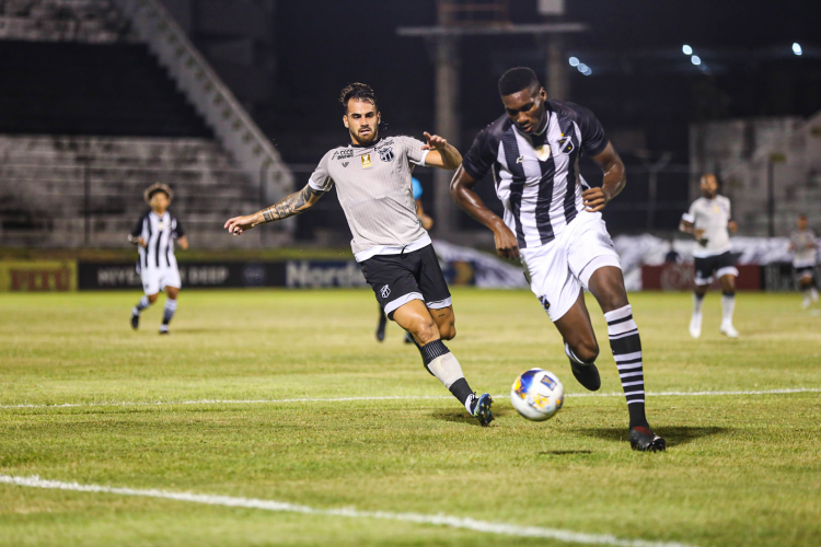 ABC-RN e Ceará se enfrentaram no Frasqueirão em jogo válido pela Copa do Nordeste 2021. 