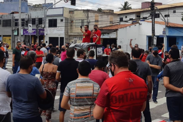 Na reunião deste sábado, 29, trabalhadores rejeitaram proposta do sindicato patronal