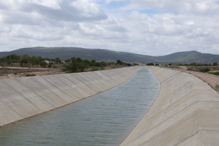 A vazão aprovada no açude Castanhão foi de 17.000 l/s