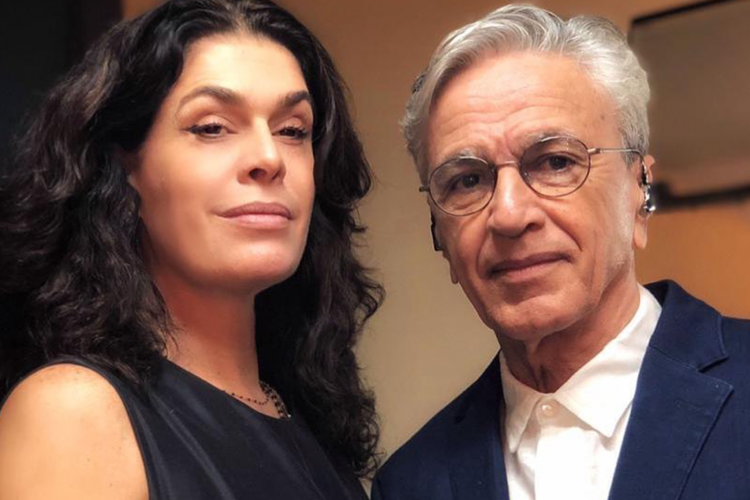 Caetano Veloso e sua esposa e empresária, Paula Lavigne