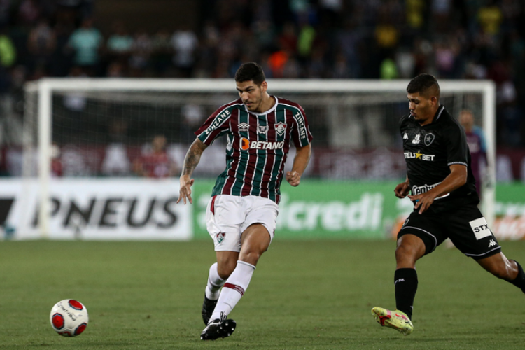 Fluminense joga contra o Botafogo hoje, domingo, 27, pelo Campeonato Carioca 2022; veja onde assistir ao vivo e horário. 