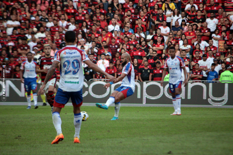 Fortaleza e Flamengo se enfrentaram neste domingo, 5, em jogo válido pela nona rodada do Brasileirão. 