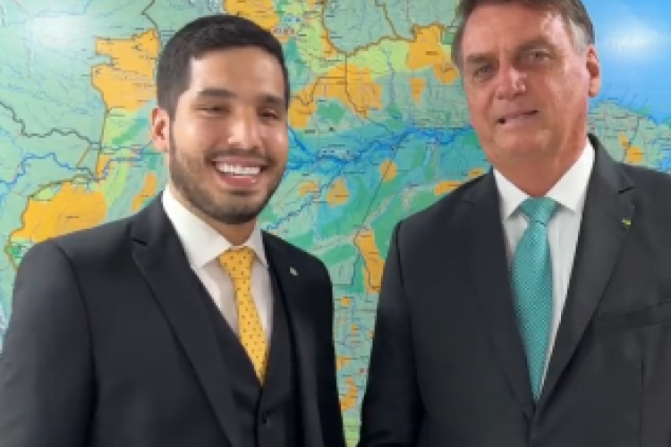 Deputado estadual André Fernandes (PL) e presidente Jair Bolsonaro (PL)