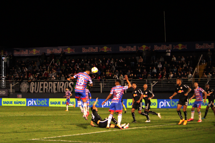 Registro da partida entre RB Bragantino e Fortaleza, pela 18ª rodada do Campeonato Brasileiro 
