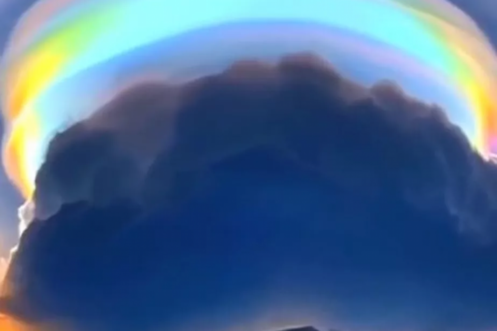 Nuvem Pileus com cores do arco íris é vista na China; entenda o fenômeno -  Mundo - Diário do Nordeste