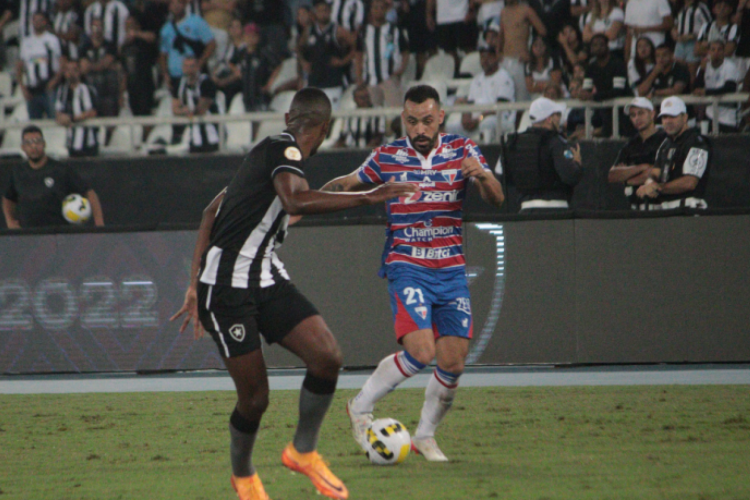 Fortaleza enfrenta Botafogo no Castelão