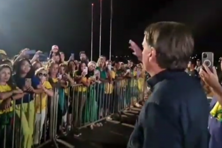 Bolsonaro falou com apoiadores após a eleição 