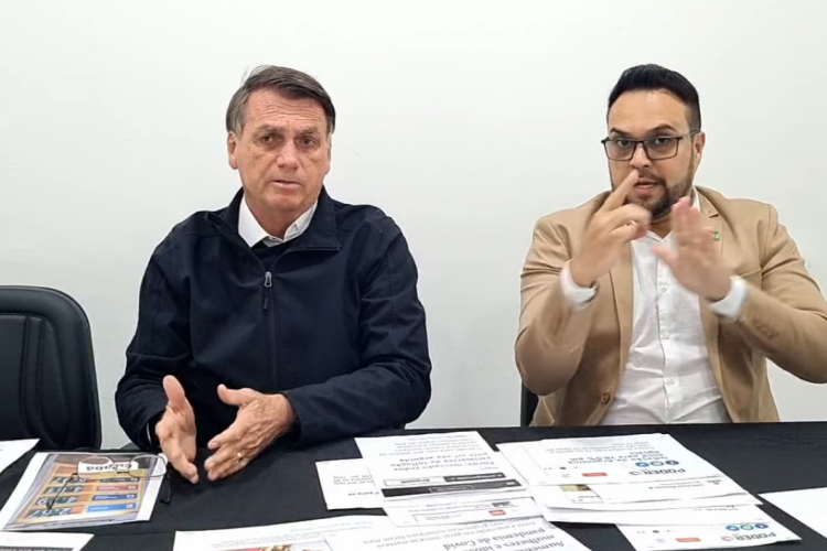 Jair Bolsonaro (PL) em live realizada em setembro