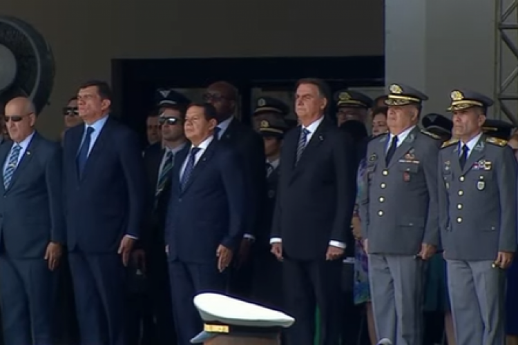 Presidente Jair Bolsonaro (PL) durante evento na Aman.