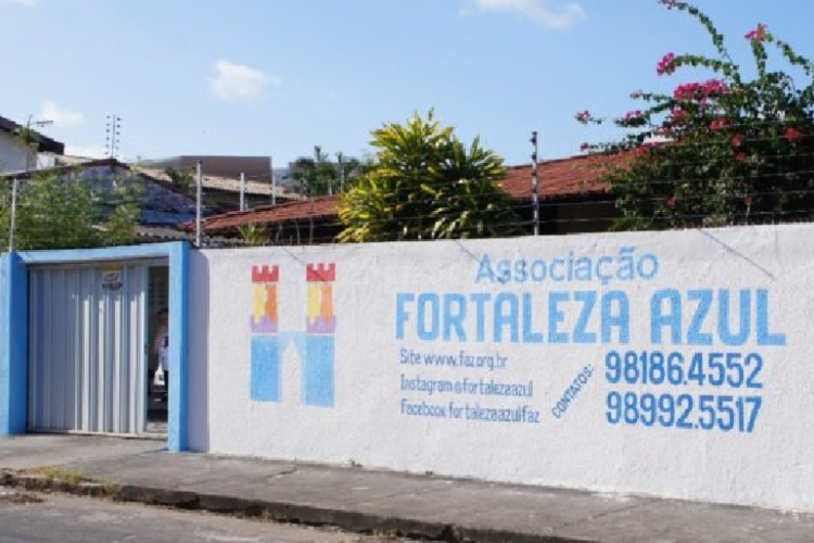 Associação Fortaleza Azul realiza bazar com mais de 3 mil peças à venda com preços a partir de R$ 5