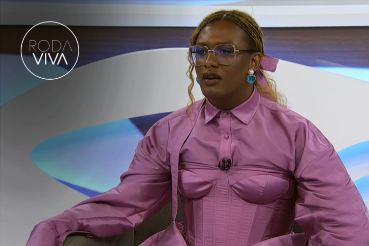 Liniker falou sobre a dificuldade de pessoas trans negras a assumirem papel de protagonismo