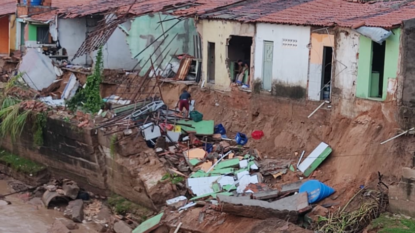 Nove casas foram comprometidas pelas chuvas deste final de semana 