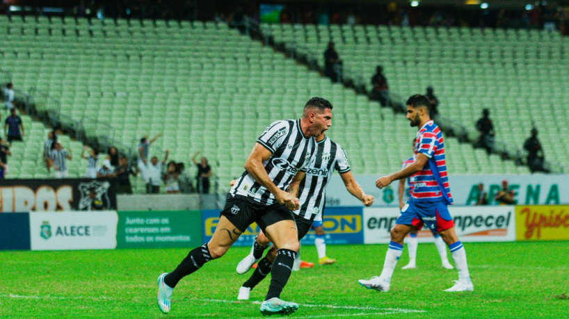 Autor do gol do único gol do Ceará na derrota por 2 a 1 para o Fortaleza, Danilo Barcelos reconheceu que o time entrou mal no primeiro tempo, mas que equilibrou o duelo na etapa complementar