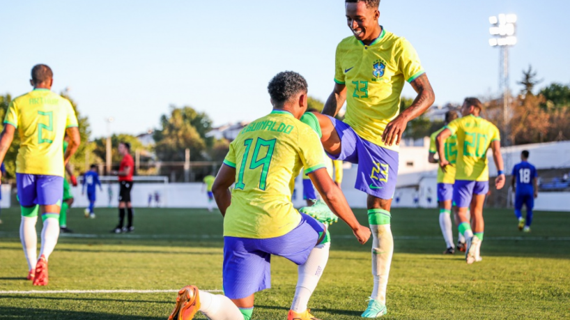 Brasil teve grande atuação no segundo tempo e goleou o Uzbequistão por 4 a 1, no estádio Municipal Antonio Barbadillo