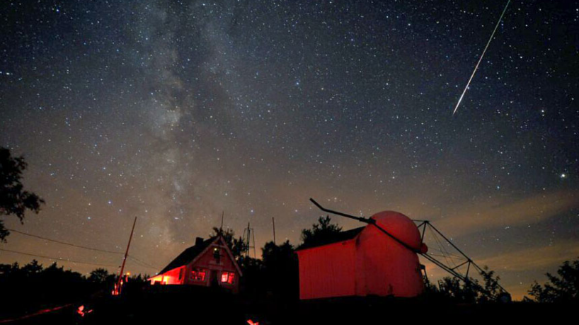 Registro de um meteoro das Perseidas em 7 de agosto de 2010