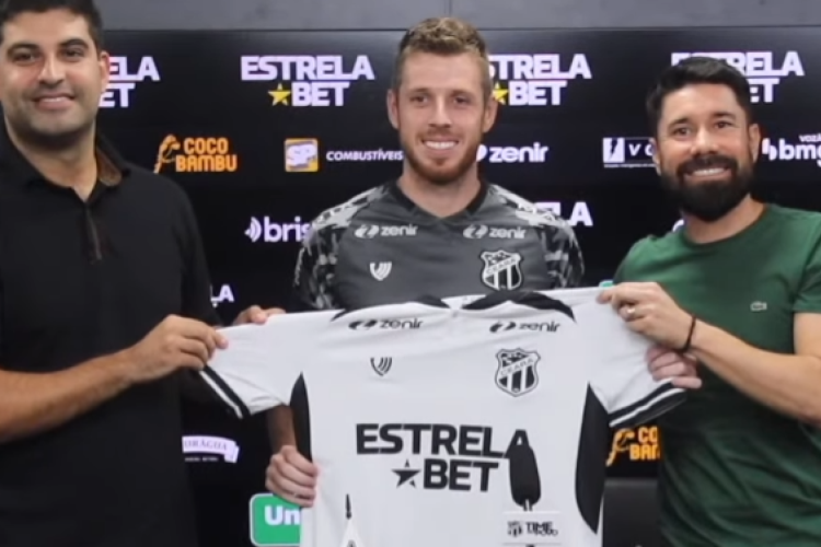 O atacante Aylon foi apresentado oficialmente pelo Ceará