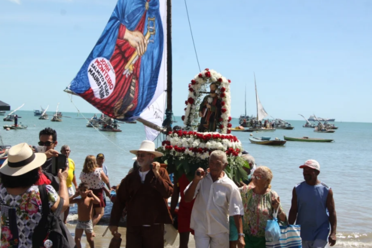 Procissão marítima de São Pedro, na Praia do Mucuripe, realizada em 2018