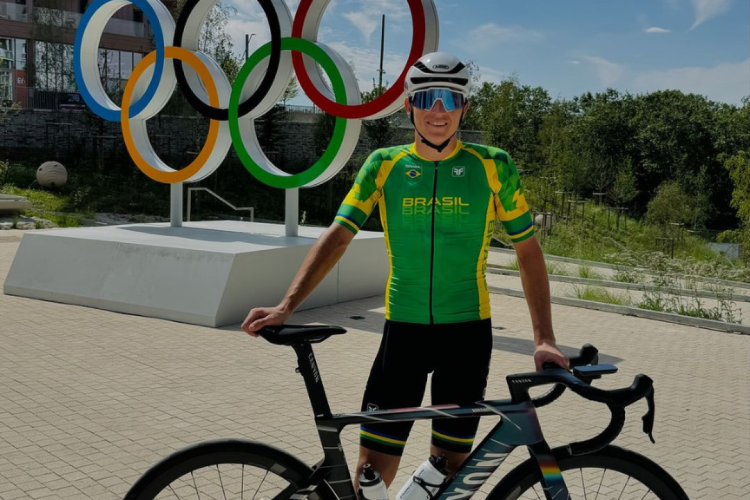 Vinicius Rangel foi o único brasileiro na prova de ciclismo na estrada nas Olimpíadas. 