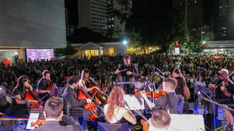 A Camerata de Cordas da (UFC) realiza neste mês de novembro um concerto especialmente dedicado à música brasileira