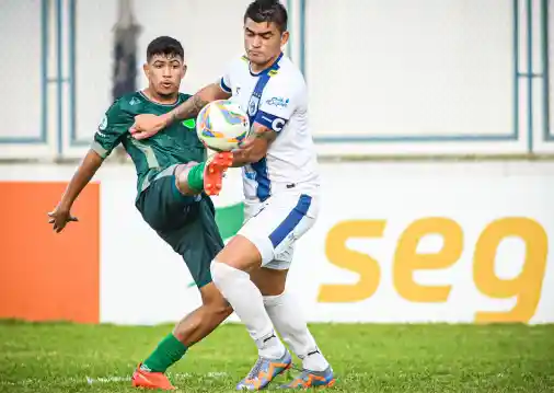 Maracanã bate Floresta e enfrentará o Fortaleza nas semifinais do Cearense